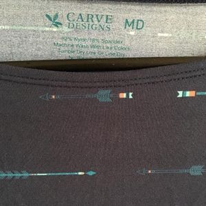 Carve Design Rash Guard Medium Arrow design